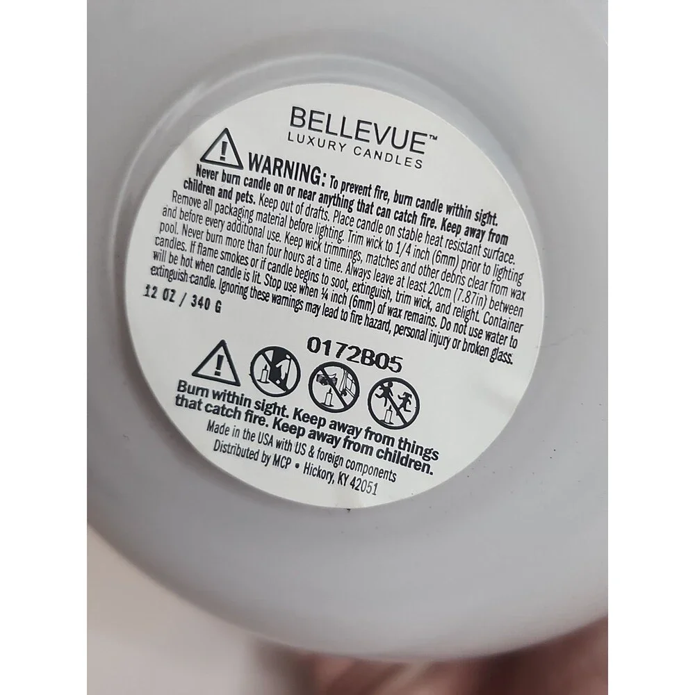 NEW Bellevue Luxury Fragrant Candle Toasted Vanilla 12 oz Soy Blend 2 Wick